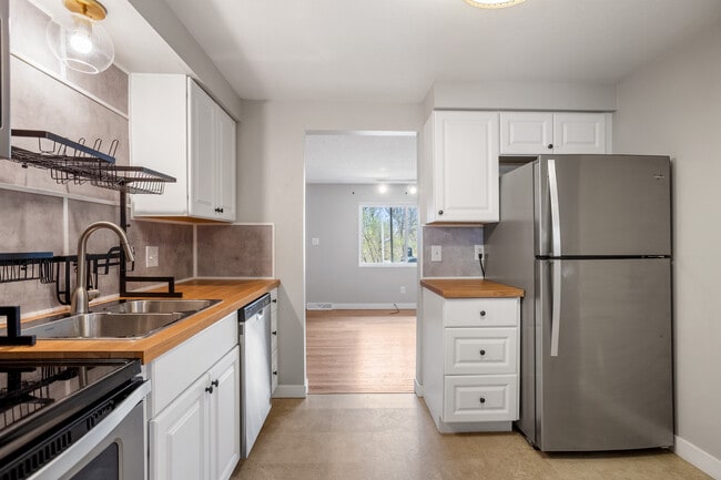 Photo - 1227 Raleigh St