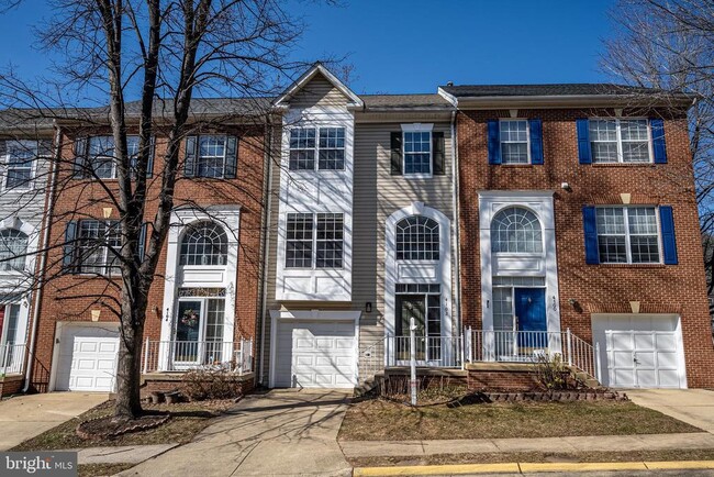 Photo - 4102 Hazelwood Ct Townhome