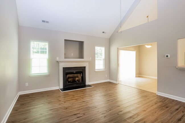 Photo - 4215 Sebring Ct SW