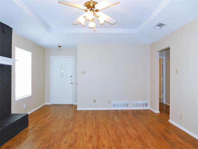 Photo - 2212 Bolivar St