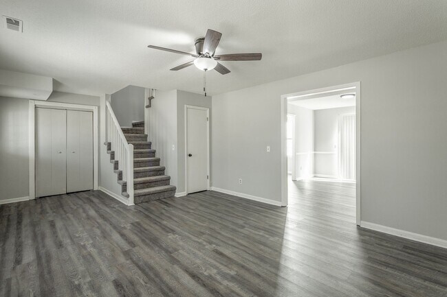 Photo - 1434 Stratton Pl Dr Unidad B