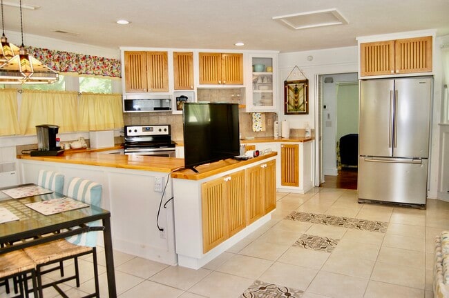 Photo - 2030 US 176 Hwy-