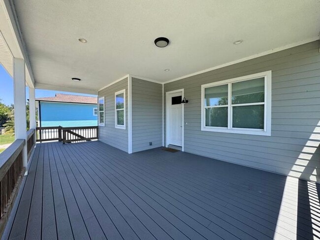 Photo - 4 Bedroom in Tomoka View