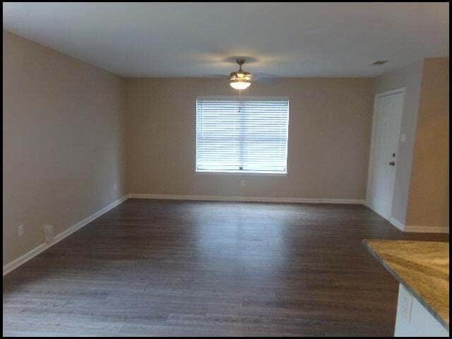 Photo - 525 S Oak St