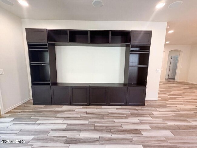 2622 W Gray Wolf Trail