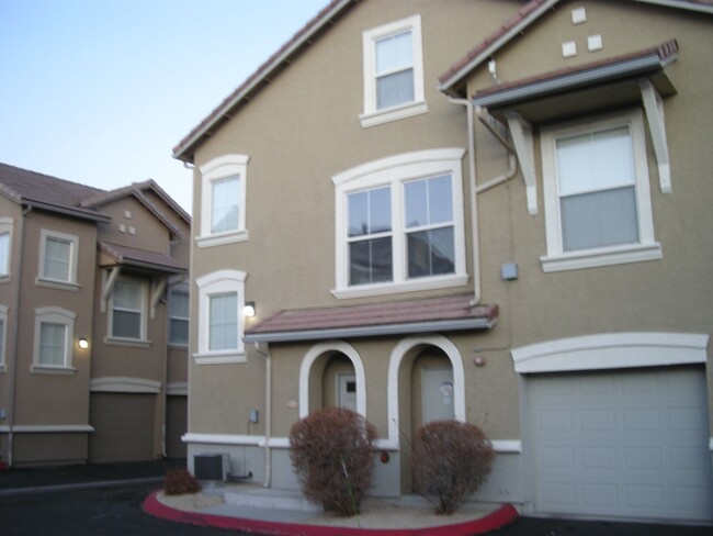 Beautifully Remolded Two Bedroom Two Bath ... - Beautifully Remolded Two Bedroom Two Bath ... Townhome