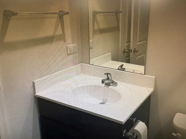 Photo - 901 Wilson St