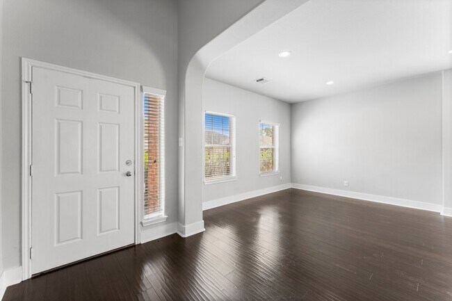 Photo - 622 Timberstand Ln