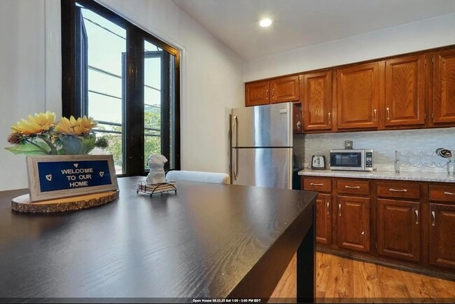 Building Photo - 116-124 North St Rental