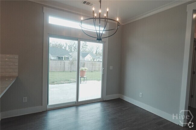 Building Photo - 226 Whitaker Way N Rental
