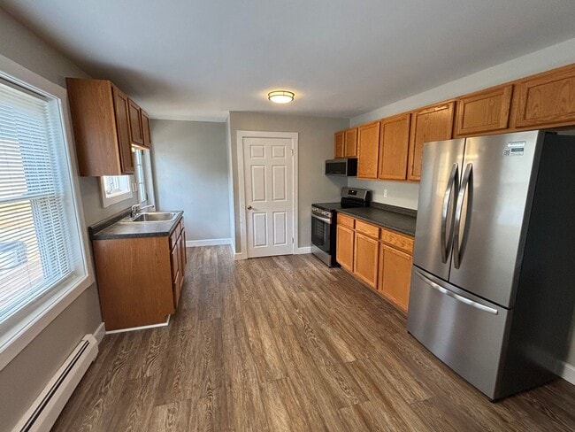 Building Photo - The Townhomes at China Lake LLC Unit #3