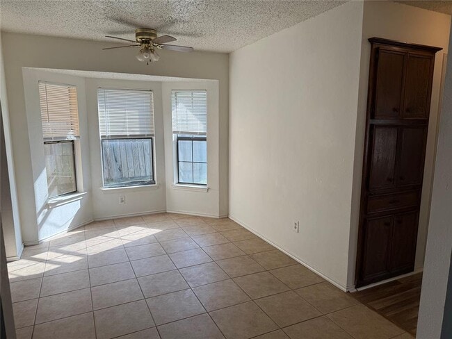 Photo - 16307 Framingham Cir