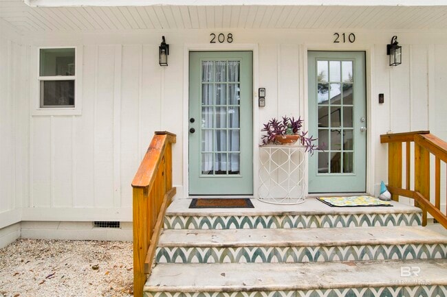 Photo - 208 E 22nd Ave