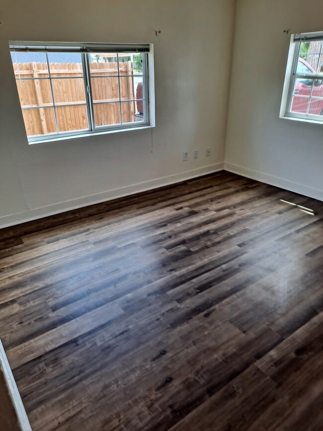 Photo - 813 N Connelly St Unidad 2