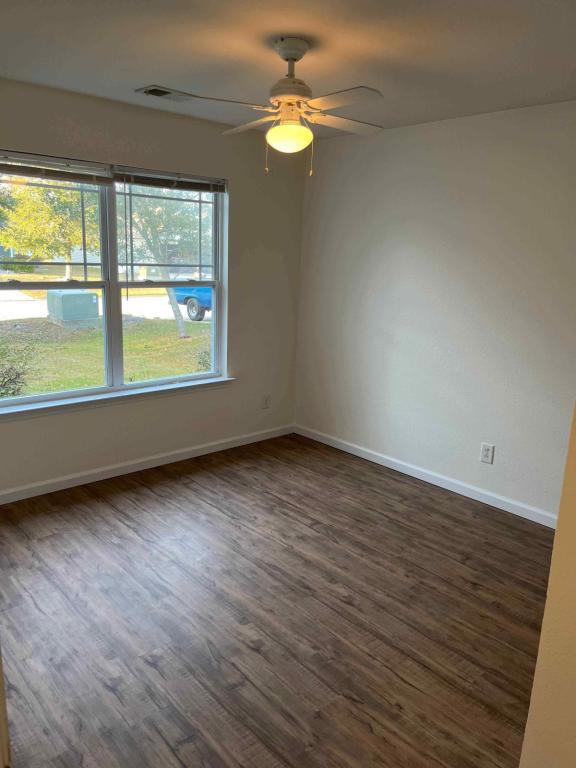 Photo - 1117 Rookery Dr