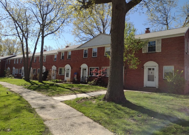 Photo - 22750 Fox Ave