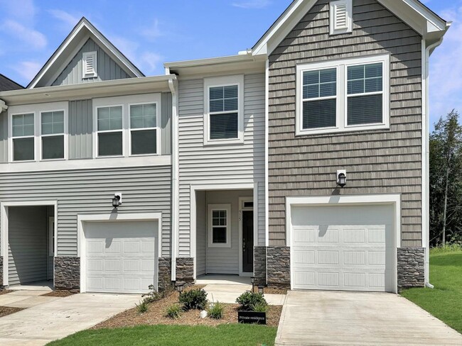 Building Photo - 515 Fran Dr