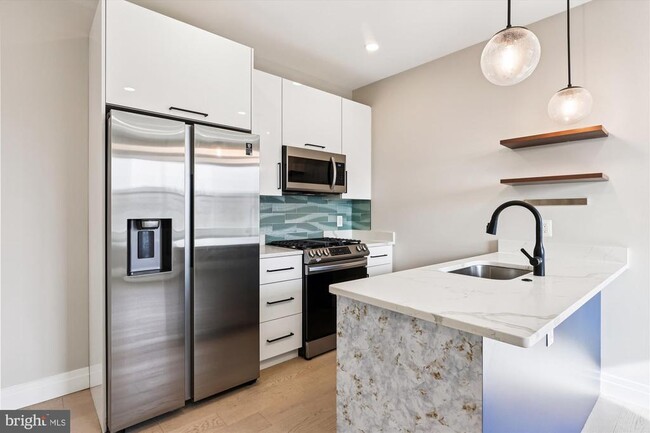 Photo - 1102 Staples St NE Unit 301