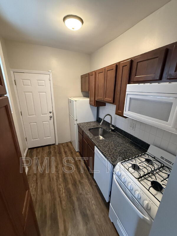 Photo - 5572 Clemens Ave Unidad 1W