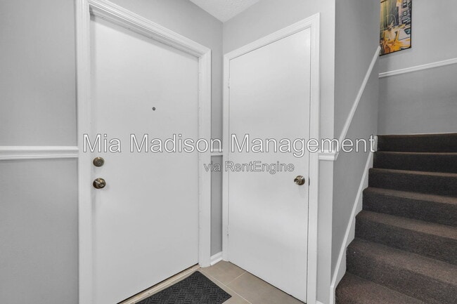 Photo - 111 E Mell St Unidad 17