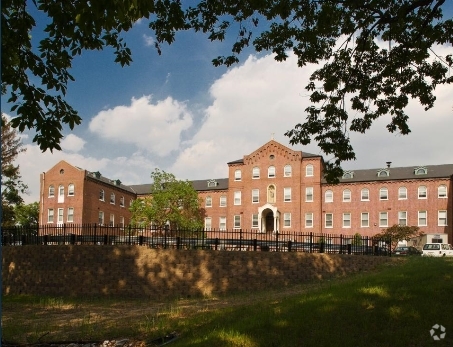 Building Photo - Clare Court Rental