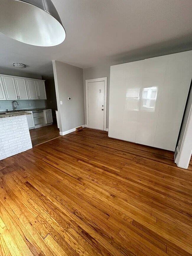 Photo - 13367 Madison Ave