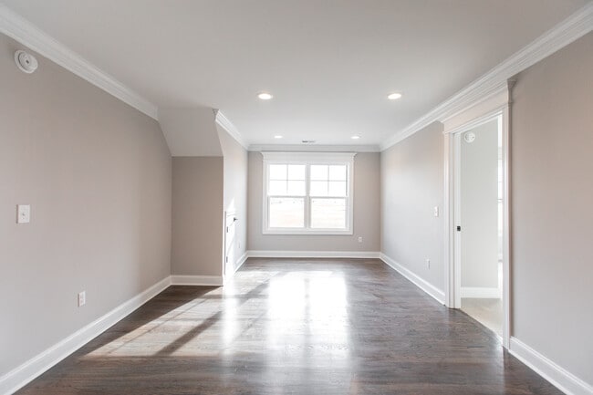 Photo - 1033 S Westyn Loop