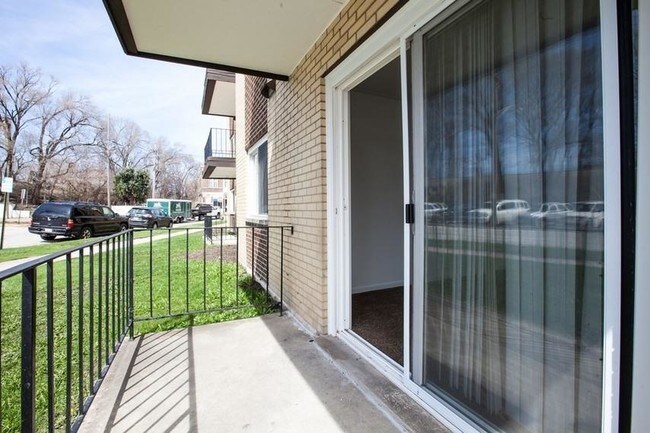 Photo - 10 W 137th ST