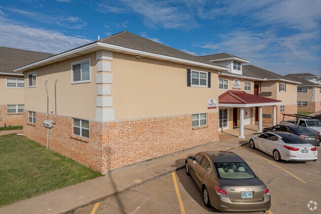 Exterior alternativo - Peppertree Apartments