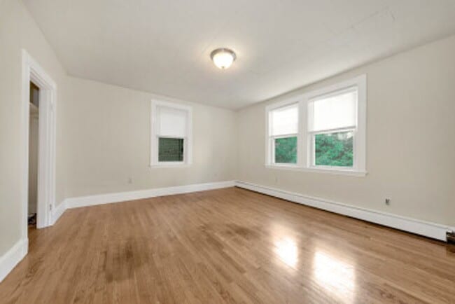 Photo - 5 bed 2 bath - Brighton - 9/1