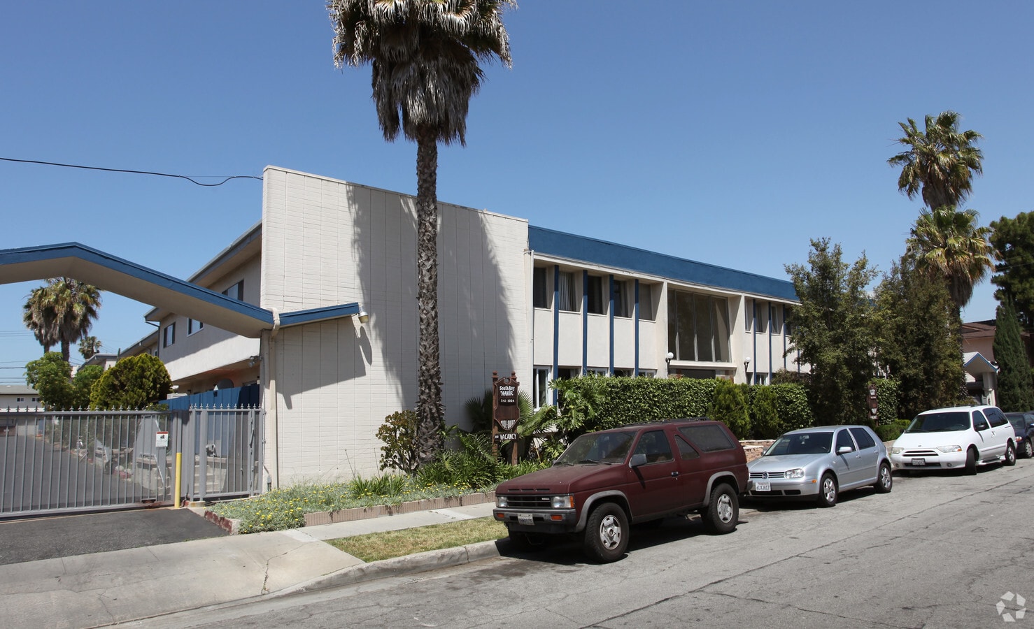 South Bay Manor - South Bay Manor Apartments