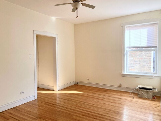 Photo - 806 N Bishop St Unit 3A