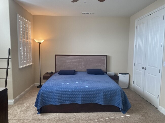 Building Photo - 6492 Bayview Dr Rental