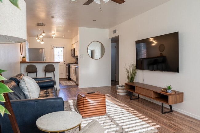 Photo - 4615 N 14th St Unit A