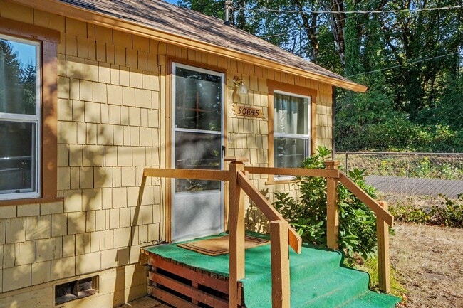 Photo - 30645 Fisher St