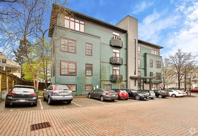 Building Photo - 400 Washington St Unit 204 Rental
