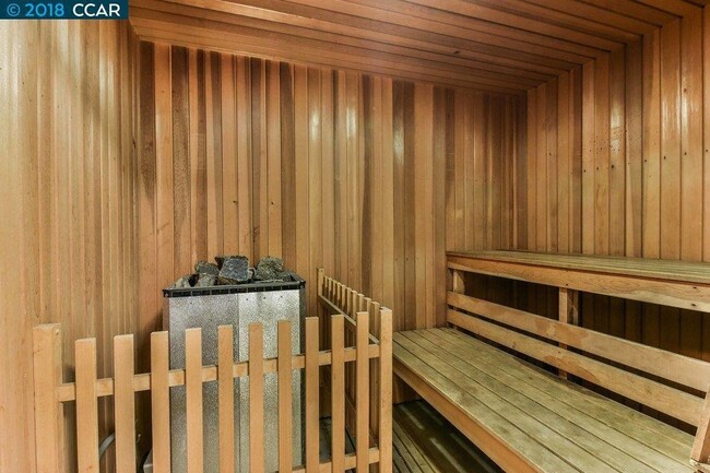 Photo - 101 Kinross Dr Unit 23