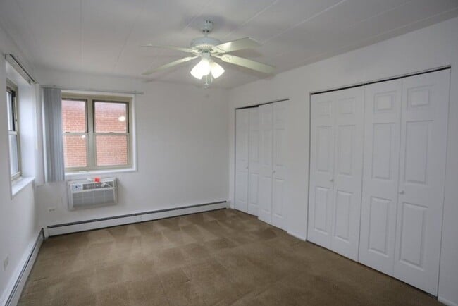 Photo - 2349 W Jarvis Ave