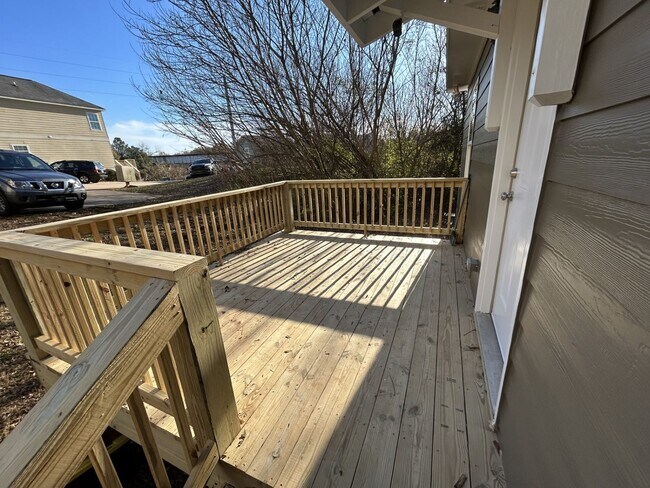 Photo - PRE-LEASING FOR AUGUST 2026!