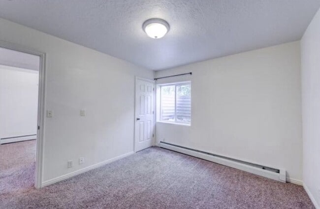 Photo - 312 E 400 N
