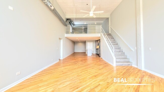 Photo - 2320 N Damen Ave Unit 1