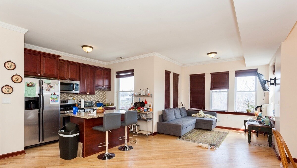 Photo - 4900 N Drake Ave Unidad 3