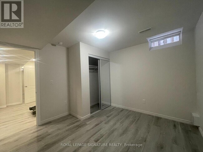 Photo - 99 Convoy Crescent