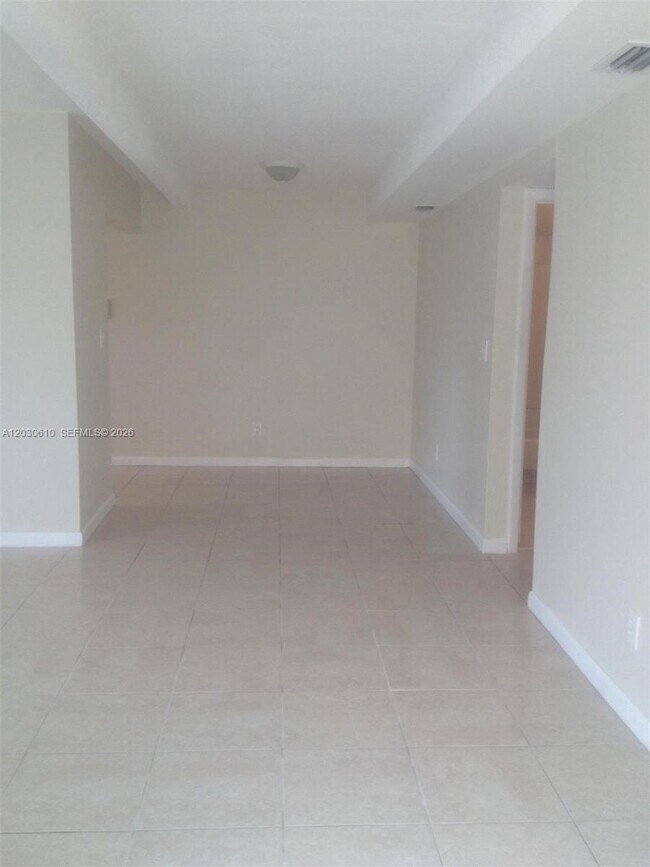 Photo - 1085 S Flagler Ave Unidad 616