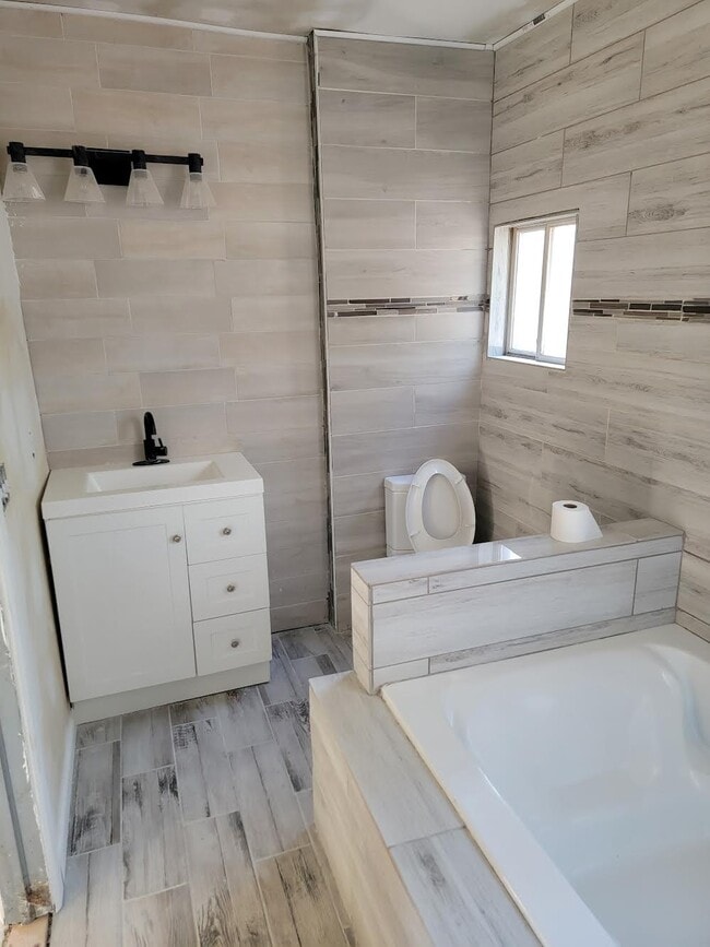 Photo - 474 Dayton St Unit 2