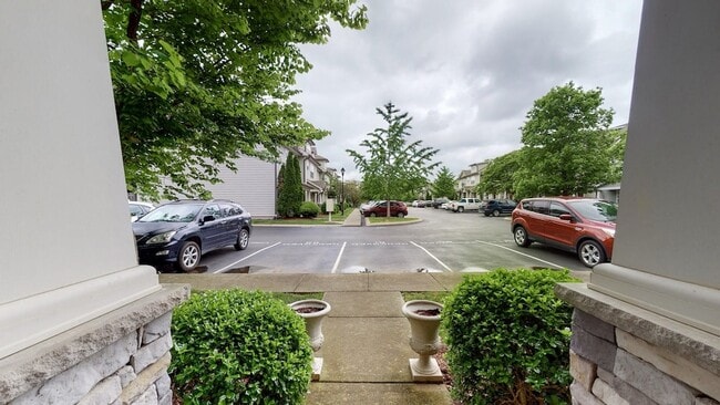 Photo - 553 Rosedale Ave