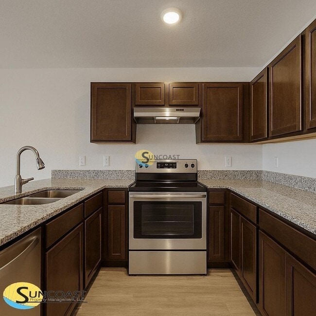 Photo - 60 Walnut Rd Unit 4