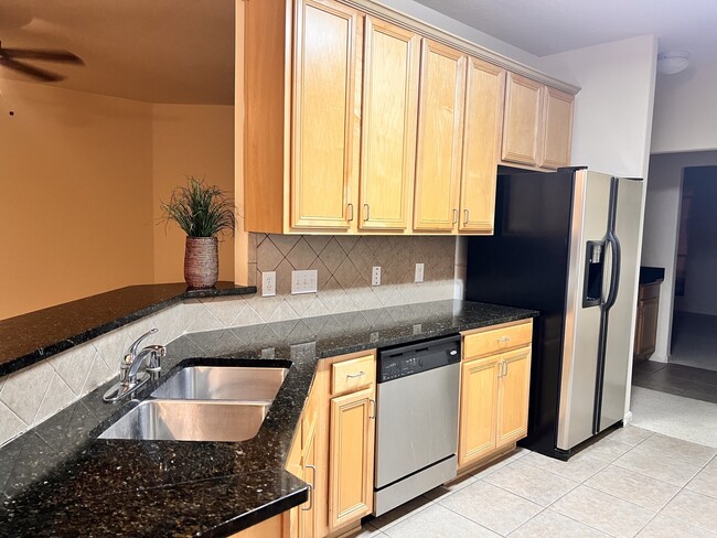 Photo - 9406 Lakeway View Ln