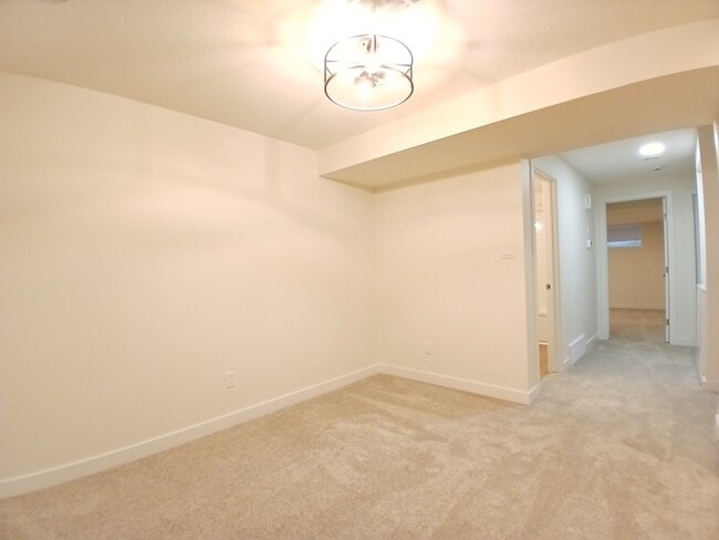 Photo - 5118 Kinney Wy SW Unit Lower