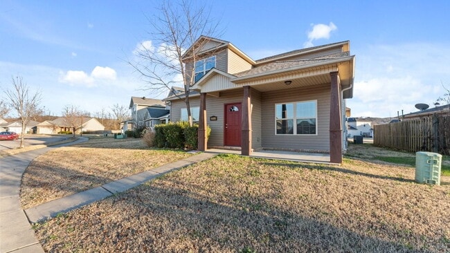 Photo - Spacious 4-Bedroom with Elegant Granite Finishes